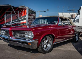 As marcas de automóveis que desapareceram do mercado: ícones que ficaram na história